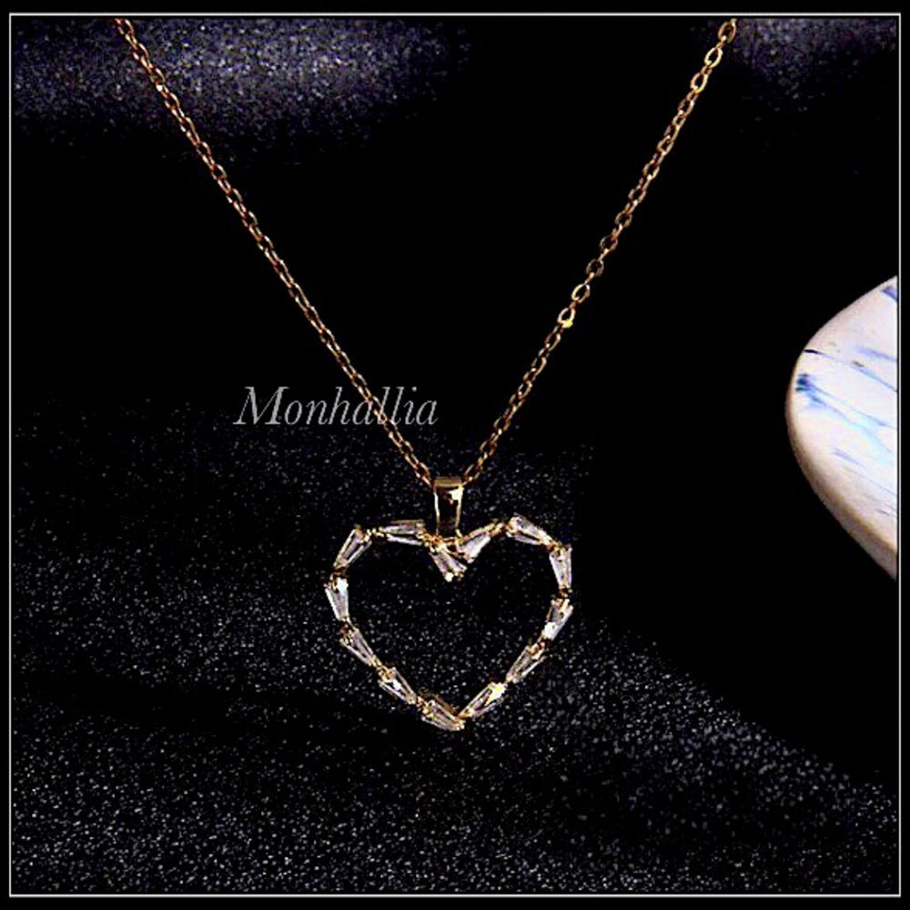 Clearance! New gold baguette style simulated diamond heart necklace